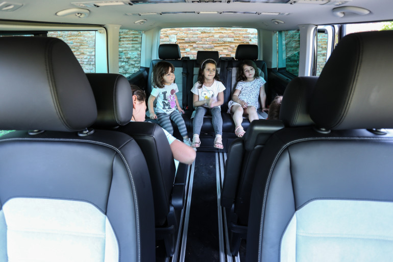 Volkswagen Multivan-7