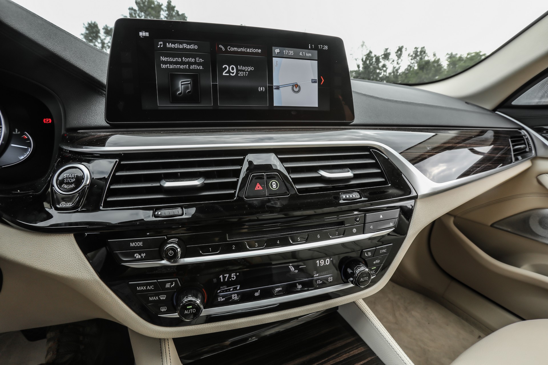 bmw serie 5 touring interni