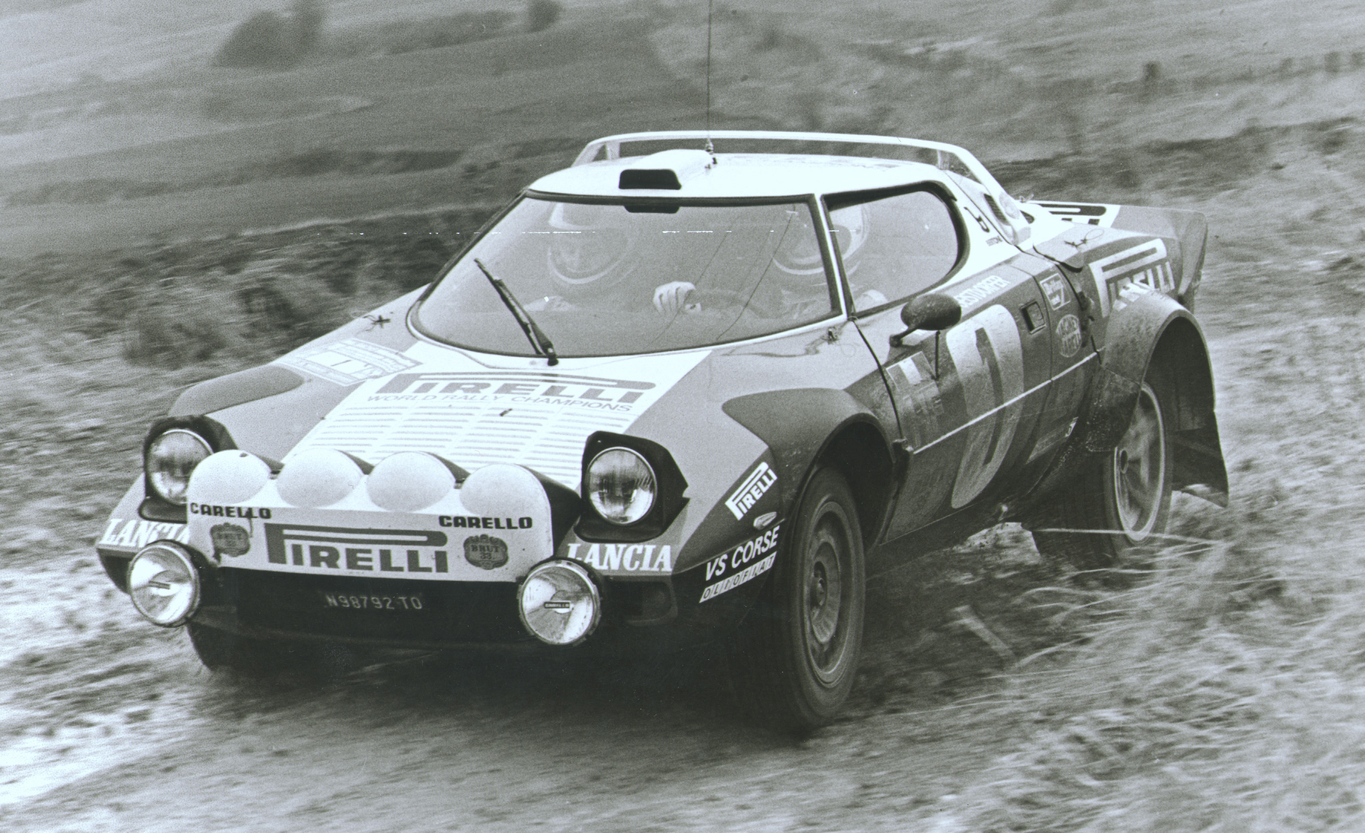 Lancia stratos rally